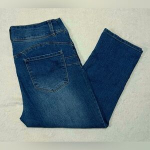 d. jeans Capris